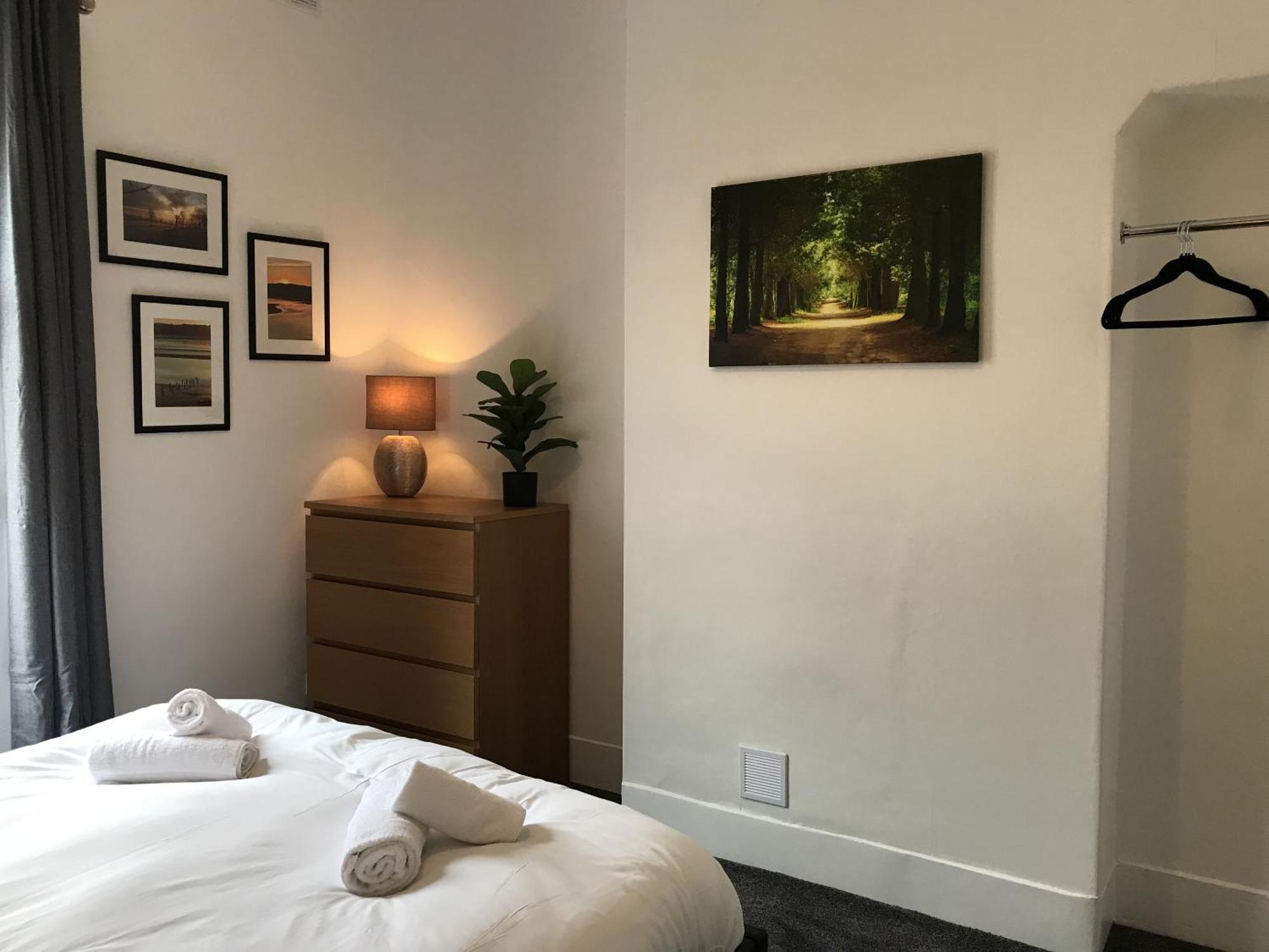 Bright Spacious 3-Bed With Office & Patio, Preston Preston  Kültér fotó